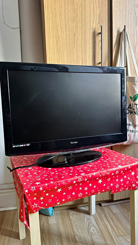 Technika 22in lcd 720p - 22in, tv