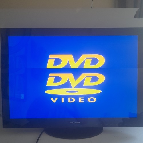 Technika lcd colour tv dvd - 24",